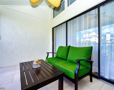 586 Beachwalk Circle - Photo Thumbnail 22