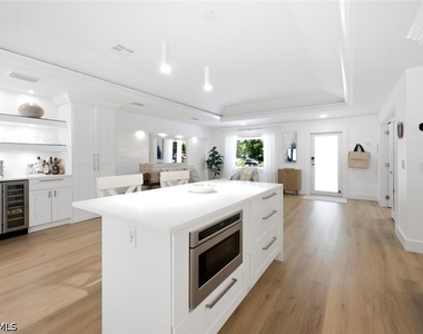 1274 Pine Court - Photo Thumbnail 10