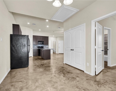 15841 Beechnut Dr - Photo Thumbnail 6