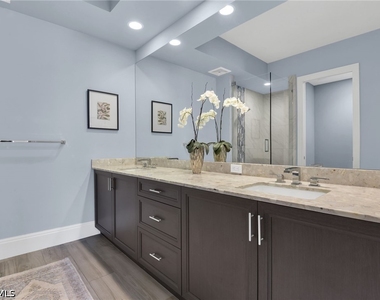 1035 3rd Avenue S - Photo Thumbnail 14