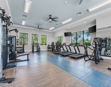 2609 Seychelles Circle - Photo Thumbnail 32