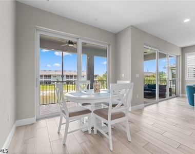 2609 Seychelles Circle - Photo Thumbnail 8