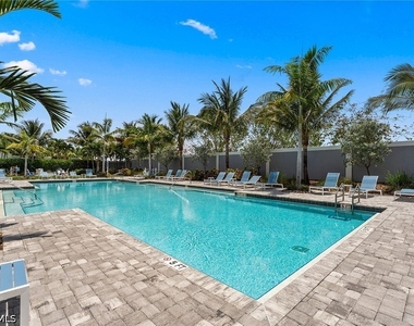 2609 Seychelles Circle - Photo Thumbnail 33