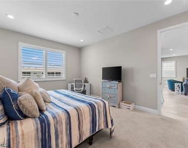 2609 Seychelles Circle - Photo Thumbnail 22