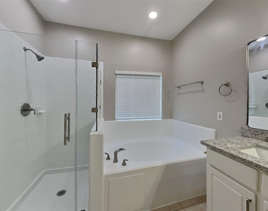 2922 Maple Bend Drive - Photo Thumbnail 9