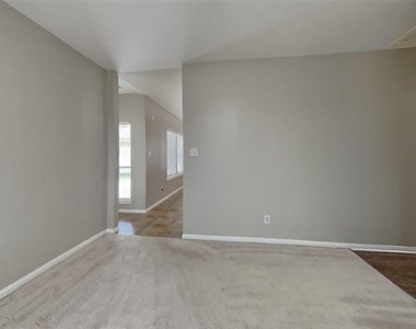 2922 Maple Bend Drive - Photo Thumbnail 17
