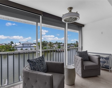 10684 Gulf Shore Drive - Photo Thumbnail 12