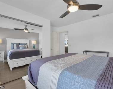 10684 Gulf Shore Drive - Photo Thumbnail 19