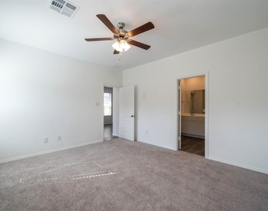 16743 Rover Lane - Photo Thumbnail 9