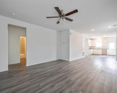 16743 Rover Lane - Photo Thumbnail 2