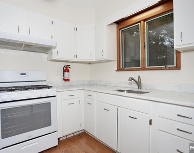 515 N Monroe - Photo Thumbnail 9