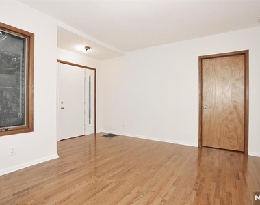 515 N Monroe - Photo Thumbnail 5