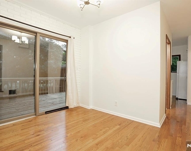 515 N Monroe - Photo Thumbnail 16