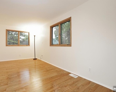 515 N Monroe - Photo Thumbnail 24