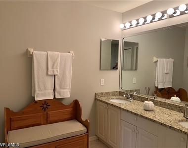 3595 Laurel Greens Lane N - Photo Thumbnail 12