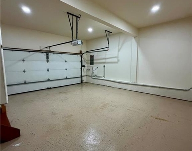 65 Linden - Photo Thumbnail 13
