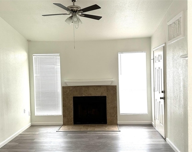 3900 Woodchase Drive - Photo Thumbnail 1