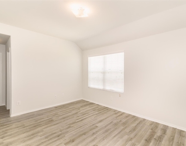 24246 Avogadro Drive - Photo Thumbnail 6