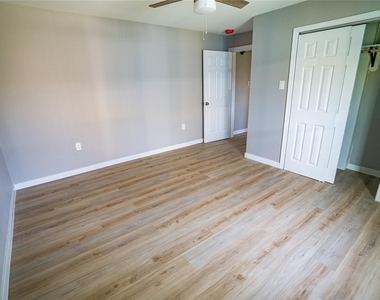 3118 Memel Street - Photo Thumbnail 11