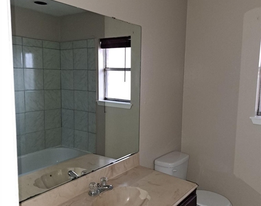 2426 Spring Dusk Lane - Photo Thumbnail 14