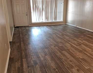 2426 Spring Dusk Lane - Photo Thumbnail 1