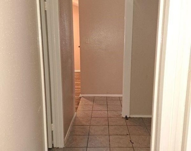 2426 Spring Dusk Lane - Photo Thumbnail 5