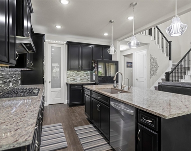 18606 Rock Quarry Trail - Photo Thumbnail 9