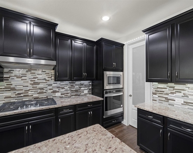 18606 Rock Quarry Trail - Photo Thumbnail 8