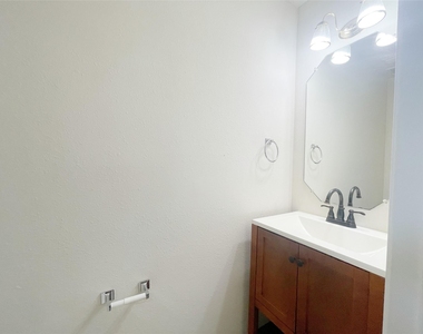 3426 Auburn Hollow Lane - Photo Thumbnail 27