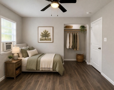 7515 Bayway Drive - Photo Thumbnail 8