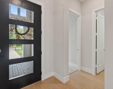 10561 Lake Palmetto Drive - Photo Thumbnail 33