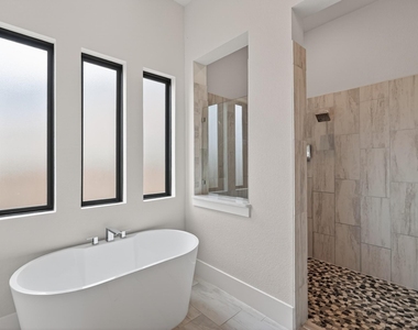 10561 Lake Palmetto Drive - Photo Thumbnail 30