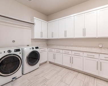 10561 Lake Palmetto Drive - Photo Thumbnail 40