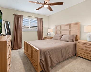 207 Granberry Street - Photo Thumbnail 11
