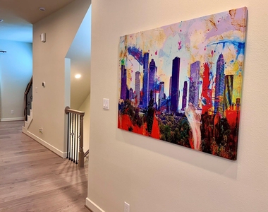 131 Eastwood Street Street - Photo Thumbnail 9