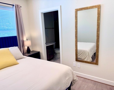 131 Eastwood Street Street - Photo Thumbnail 35
