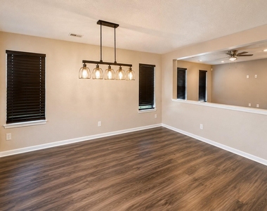 18802 Bailey Oaks Lane - Photo Thumbnail 7