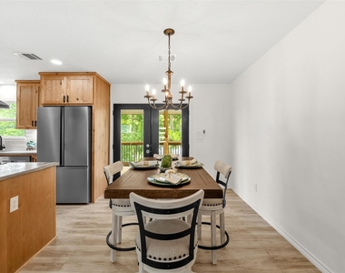 90 Coolcrest Drive - Photo Thumbnail 8