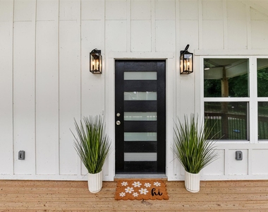90 Coolcrest Drive - Photo Thumbnail 16