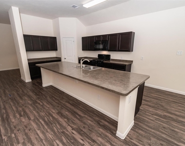 29607 Clover Shore Drive - Photo Thumbnail 3