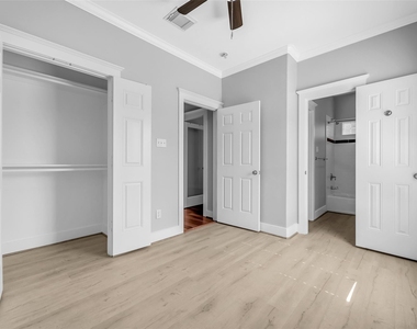 1029 W 15th 1/2 Street - Photo Thumbnail 19