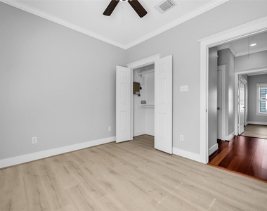 1029 W 15th 1/2 Street - Photo Thumbnail 20