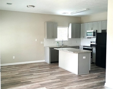 617 Edgar Street - Photo Thumbnail 4