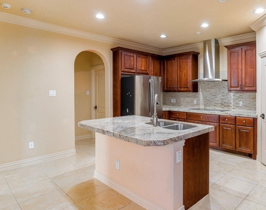 13417 Preston Cliff Court - Photo Thumbnail 8