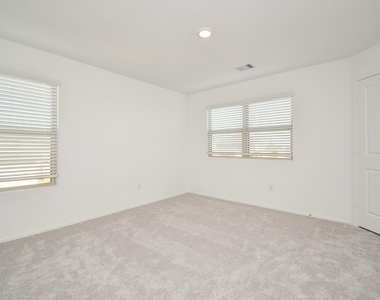 26811 Urraca Dr - Photo Thumbnail 16
