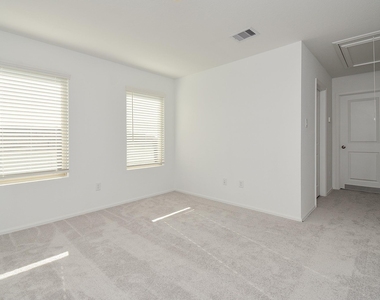 26811 Urraca Dr - Photo Thumbnail 22