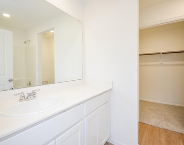 26811 Urraca Dr - Photo Thumbnail 11