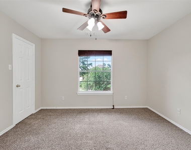 16855 Carrollton Creek Lane - Photo Thumbnail 14