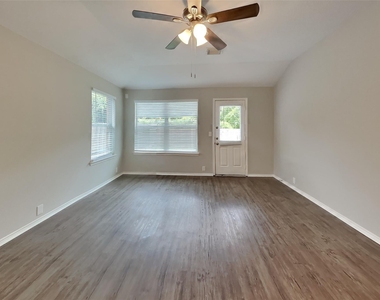 2918 Bison Bluff - Photo Thumbnail 2