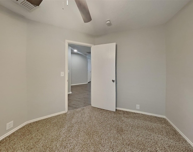 2918 Bison Bluff - Photo Thumbnail 13